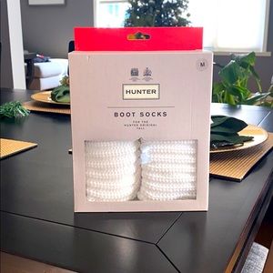 ᕼᑌᑎTEᖇ ᗷOOT ᔕOᑕKᔕ - Tᗩᒪᒪ